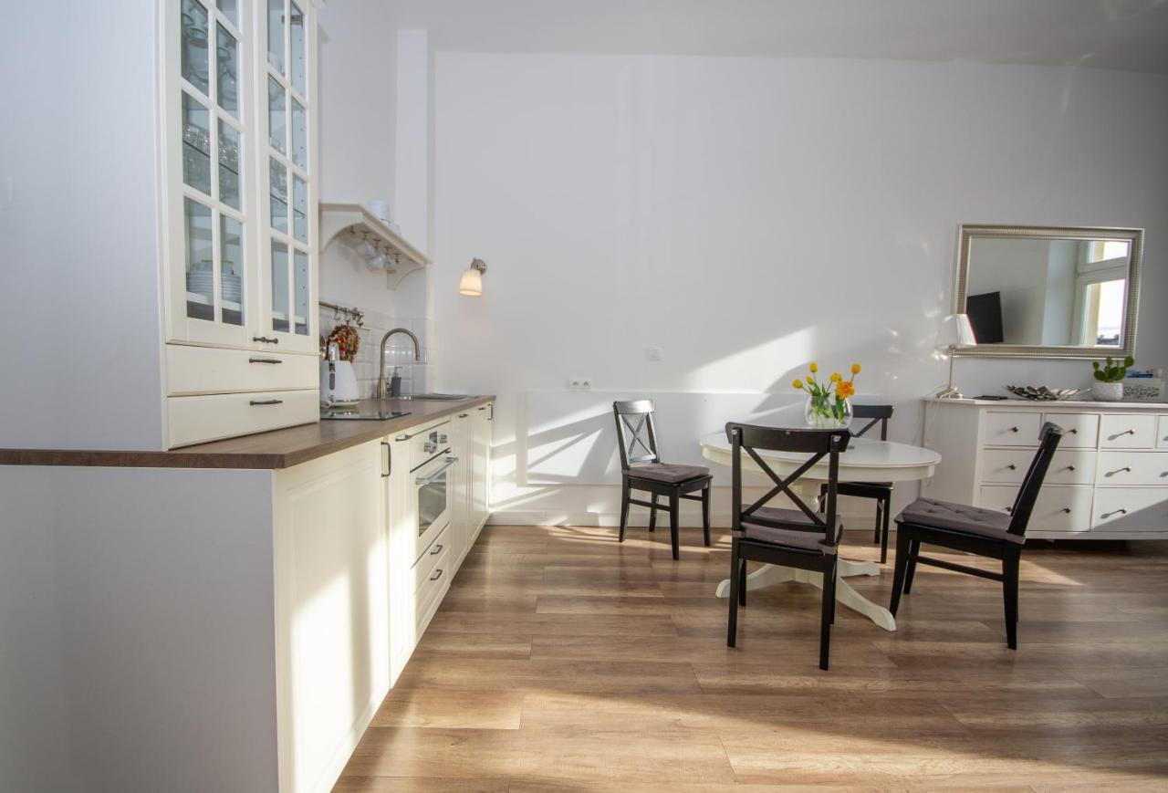 Inpoint Wielopole 32 Boutique Apartments Old Town&Kazimierz District Krakow Exterior photo